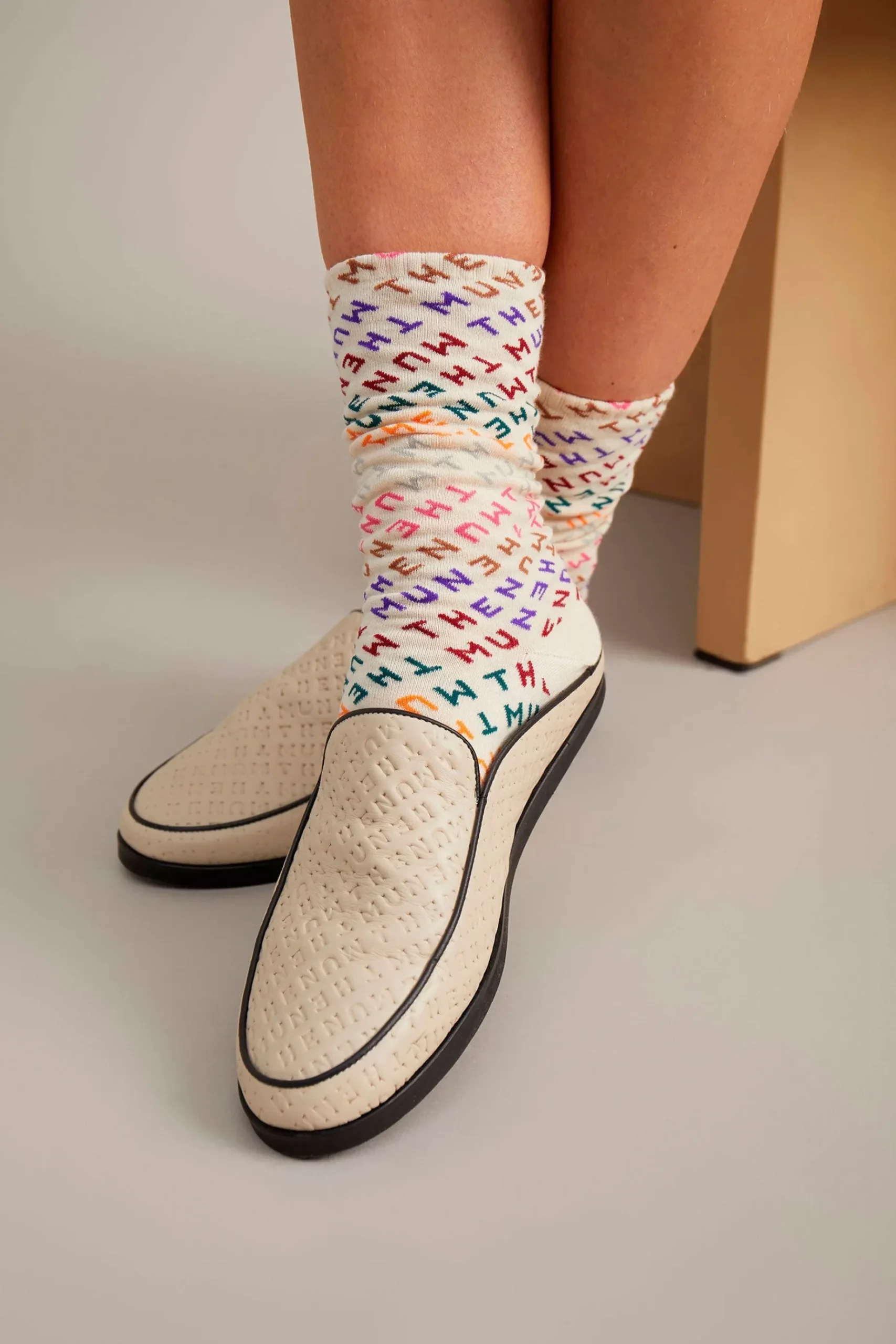 Scarves, Socks & Gloves-HUSK Munthe Gully Socks - Pink